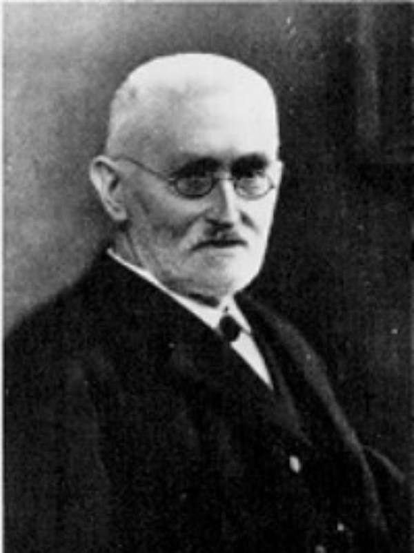 R Dedekind