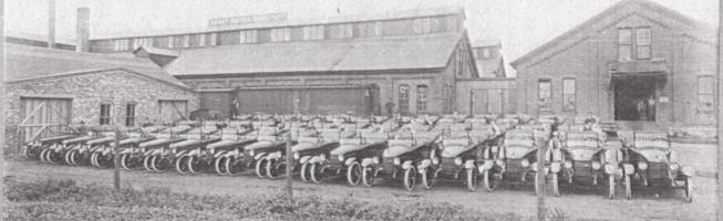 Grant Motor Car Co. factory full of Grant cars
Findlay, Ohio, USA
click To enlarge
Warning: Very large image