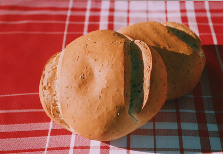 Pan de an�s o torta, de la Cofrad�a Gr�valos 2004