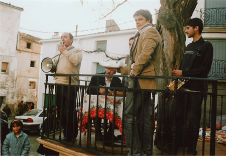 Ofrenda y subasta de los roscos