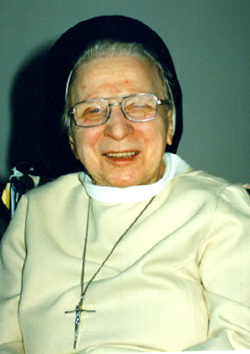 rosella leona sisters2