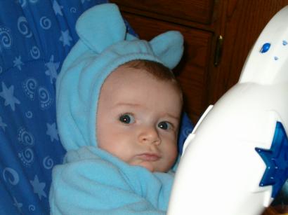 How can that mean nurse give four shots to someone this cute?