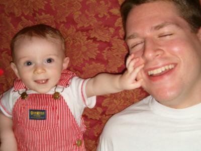 Get out of my picture, Daddy!