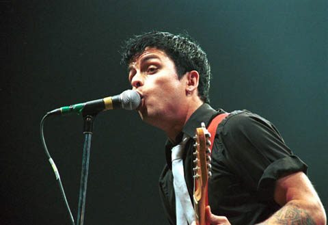Billie eyeing the crowd.