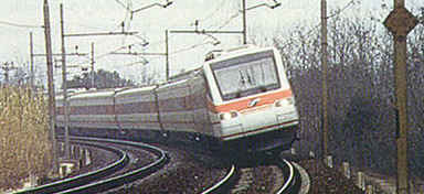 ETR 460 nagnjen v ovinku