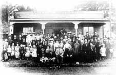 Click this photo to see
a larger and clearer picture.