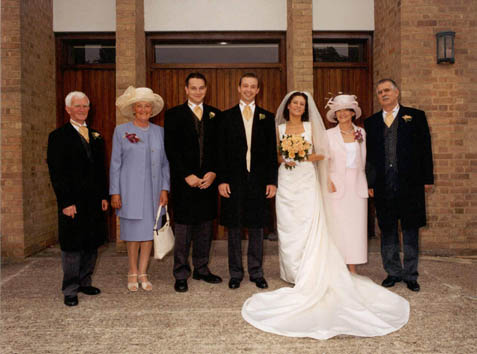 Bernard_Gwen_Paul_Graham_Jess_Bruno_Ingrid_outside