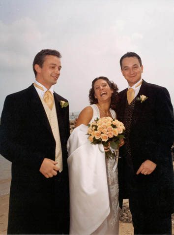 Graham_Jess_Paul_on_beach