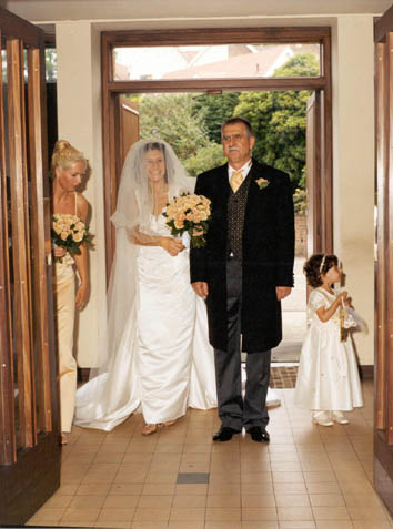 Jo_Jess_Bruno_Sophia_just_entered_church