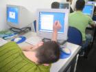 thumbs/dormindoNaAula.jpg