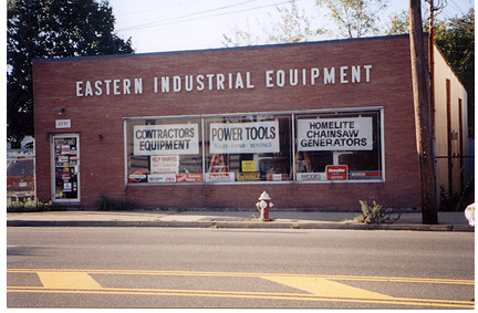 store2.jpg (76135 bytes)