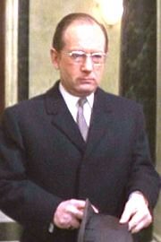 James Bree as Gebr�der Gumbold
</p>

</body>

<!-- ARCHIVE by GEOCITIES.WS -->
<div id=