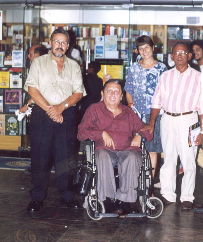 Secretario.jpg (64510 bytes)