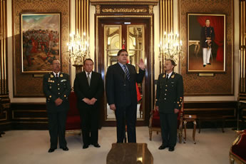 Haga clic con el ratón sobre la foto para ampliarla