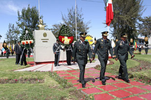 Monumento al Inspector de Guardias GC Mariano Santos Mateo, el Valiente de Tarapac�, en Arequipa, Per�