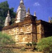 Chiang Mai : Nopphaburi Si Nakhon Ping Chiang Mai - Established By Chiang Mai King Mung Rai : Wat Jed Yod (Wat Pho Tha Ram Mahawihan): Located  on Chiang Mai - Lampang  Highway. Chedi Jed Yod literally means the seven spired stupa