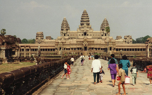 Angkor Wakt The Biggest Hindu Temple Complex In The World
