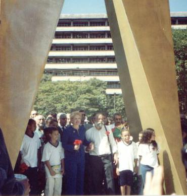 Prefeita Marta Suplicy na inaugura��o da Pra�a de Avis