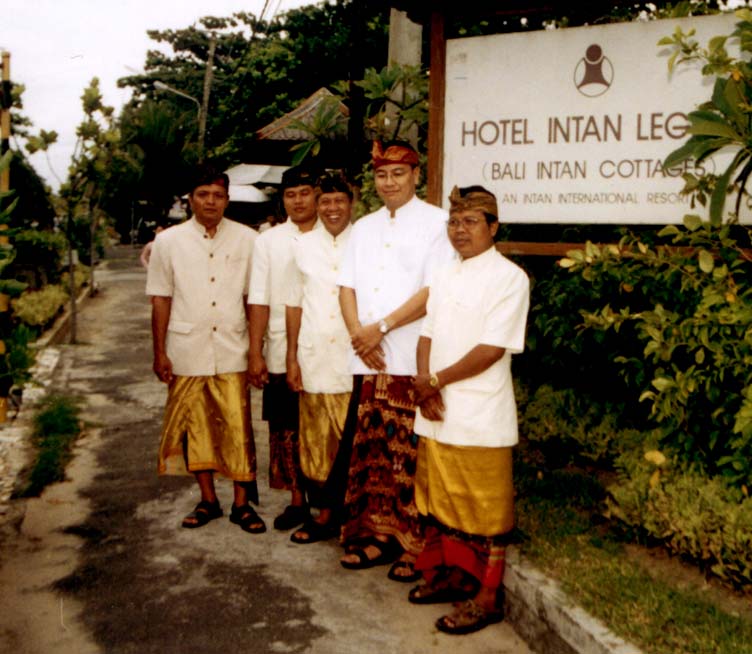 with Senior Duty Manager, Laundry Manager, F&B Manager & Accounting Manager
