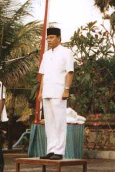 Am I look like Bung Karno?