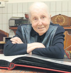 Emma van der Beek, 100 jaar