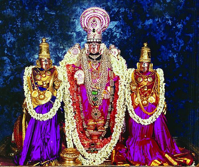lord venkateswara in tirupathi also known as balaji and malayappa swamy