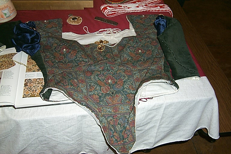 My First Elizabethan bodice