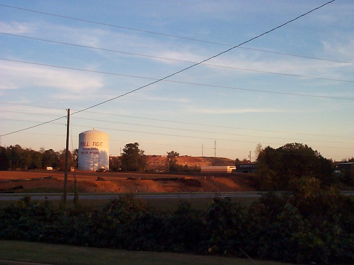 Nov 18 2002&nbsp; US 82 E water tower