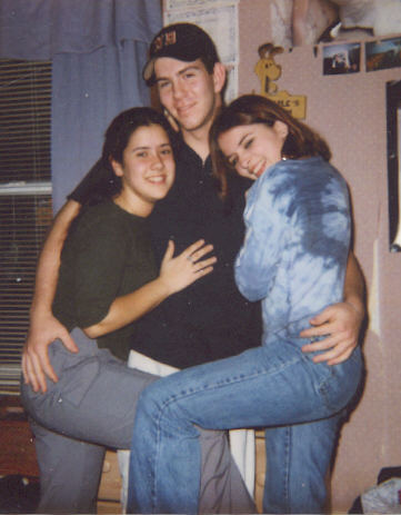 ok you can tell who kyle liked at this time becasuse look at the hand that is on my butt and look at the hand on shonah's which is lowwer?? eheh