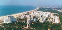 Monte Gordo, a big Leeward tourist centre