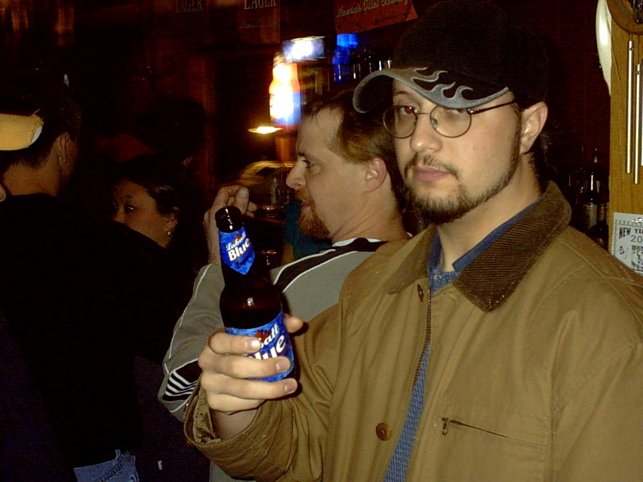 trashass.JPG (305531 bytes)