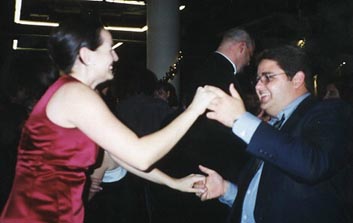 Shaw_Ron_Dance.JPG (17511 bytes)