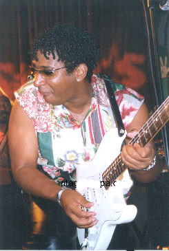 Tantan, lead singer of Lakol