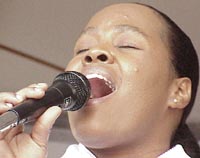 Maguy Jean-Louis, vocalist