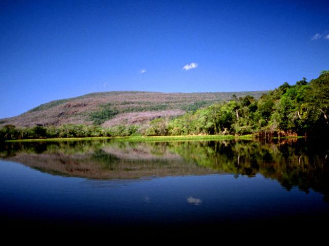 Relax at the idyllic lake