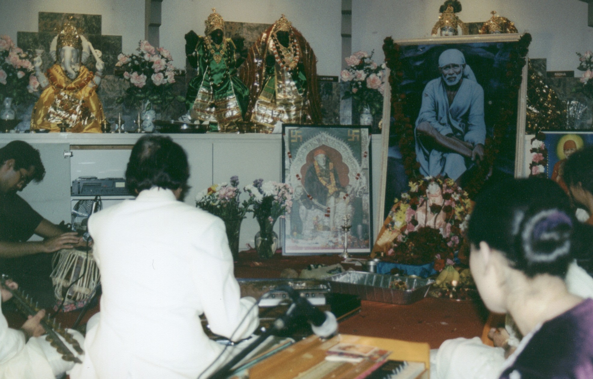 Devotees singing Saibaba bhajans