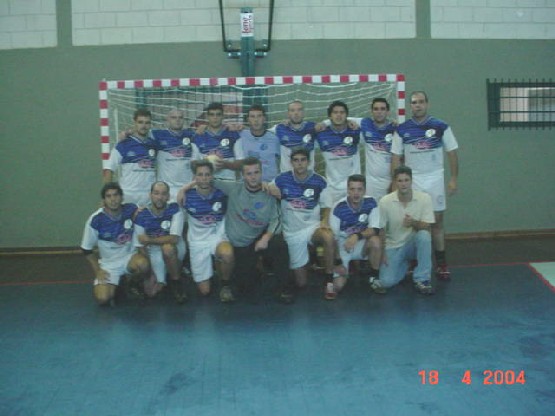 m_ligasm2004_ita_equipe01.jpg (49973 bytes)
