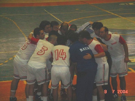 m_regionais2004_equipe02.jpg (49196 bytes)