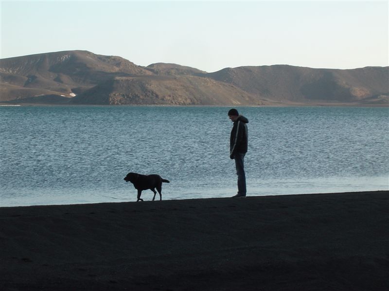 Vi� Kleifarvatn � mars 2004