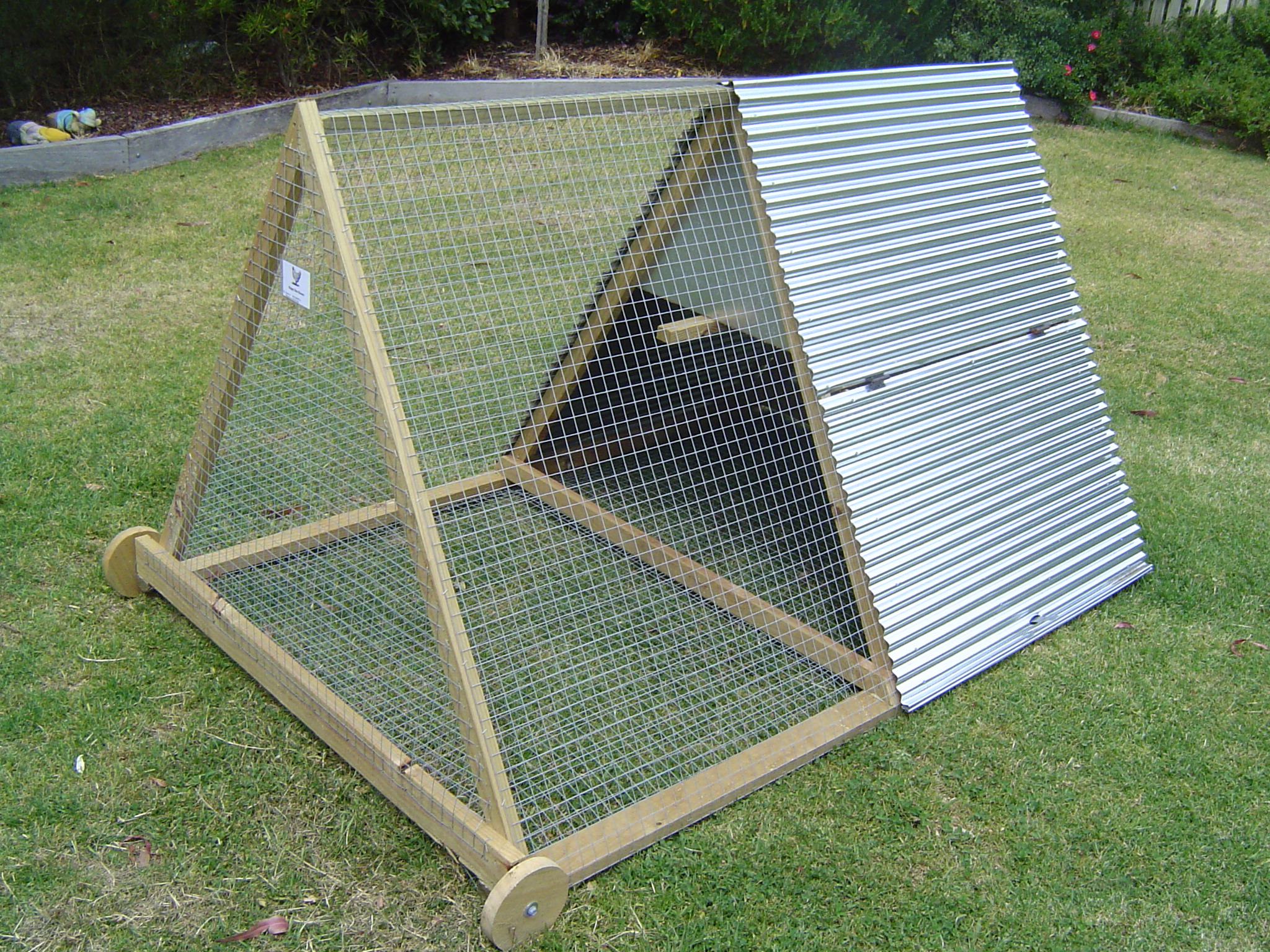Heavy duty Hen House (with weld-mesh) 
