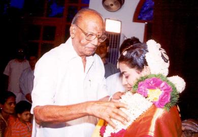 Thata Garlanding