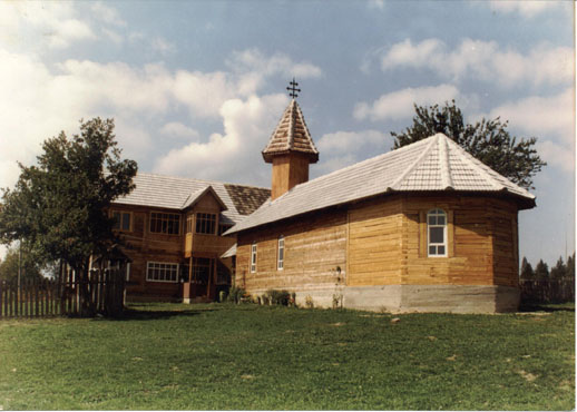 BISERICA ROMANEASCA DIN COMANDAU