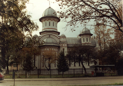 BISERICA ROMANEASCA DIN GHEORGHENI