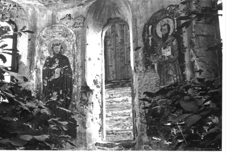 BISERICA ROMANEASCA DIN HERCULIAN - INTERIOR