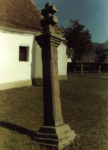 CRUCE DIN JOSENI