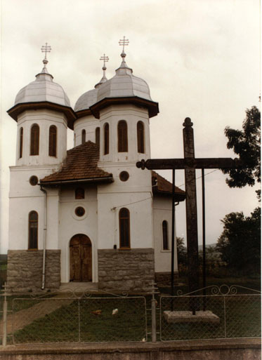 BISERICA ROMANEASCA DIN SANTIONLUNCA