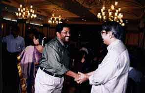 with_anandakuttan.jpg (55182 bytes)