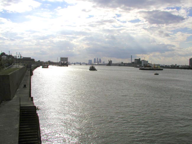 Plumstead-river-front-29
