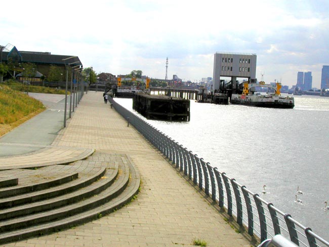 Plumstead-river-front-5