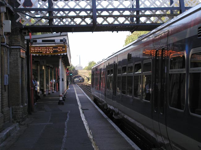 Plunstead_station
